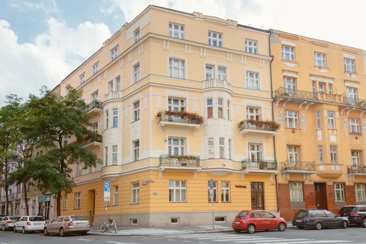 Designer Vinohrady Apartments Prague Exterior photo